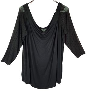 Love and Legend Black top 3x